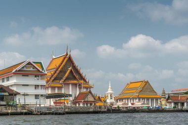 Wat Kalayanam Worawihan Chao Phraya Nehri, Bangkok Tayland.