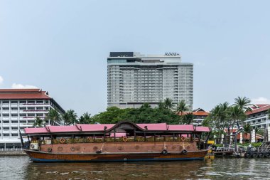 Anantara Riverside Oteli ve Chao Phraya Nehri yakınlarındaki otel, Ban