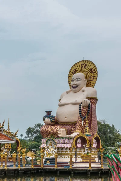 รูปปั้นพระพุทธรูปหัวเราะจีน เกาะสมุย ประเทศไทย — ภาพถ่ายสต็อก