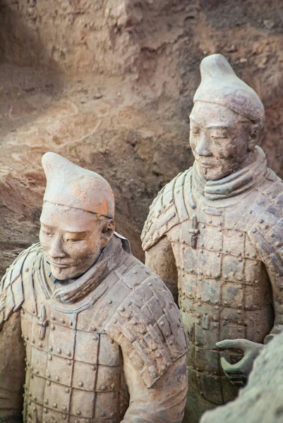 Xian China 2010 Terracotta Army Excavation Site 참호에서 뒤에서 군인들의 — 스톡 사진