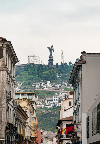 Quito Ekwador Grudnia 2008 Historyczne Centrum Miasta Dziewica Panecillo Posąg — Zdjęcie stockowe