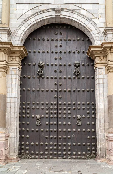 Lima Peru Dezember 2008 Basilika Kathedrale Johannes Der Apostel Haupteingang — Stockfoto