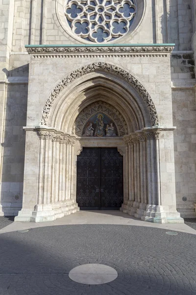 Entrada Iglesia Matthias Budapest Hungría Día Soleado Invierno — Foto de Stock