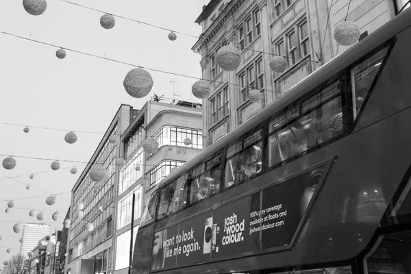 London Wielka Brytania 2018 Zatłoczone Oxford Street Londynie Zimowy Wieczór — Zdjęcie stockowe