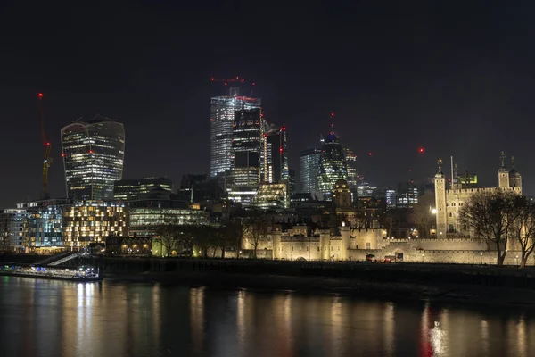 Londres Reino Unido 2018 Torre Londres Con Edificios Oficinas Fondo —  Fotos de Stock