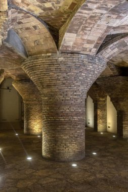 Barselona 'da Guell Sarayı Bodrum