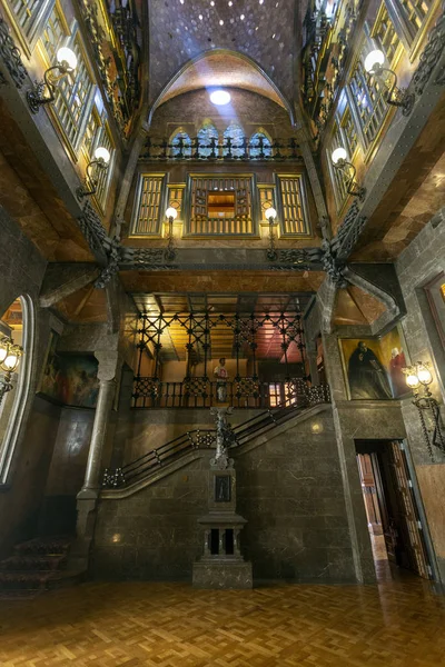 Guell Palace i Barcelona – stockfoto