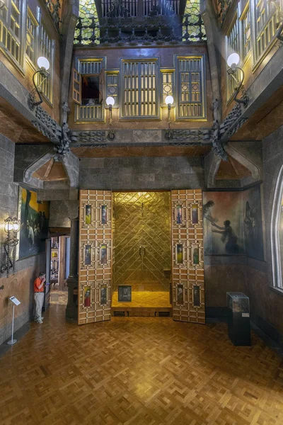 Гуэльский дворец в Барселоне — стоковое фото
