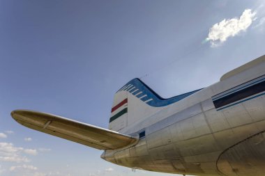 Eski Sovyet çift motorlu uçak