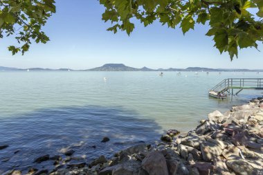 Fonyod'dan Balaton Gölü görünümü, Macaristan.
