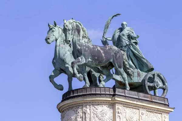 Praça do Herói em Budapeste, Hungria — Fotografia de Stock