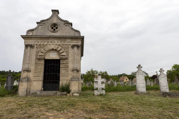 Zsambek Węgry 2020 Stary Cmentarz Zsambeku Węgry Pochmurny Wiosenny Dzień — Zdjęcie stockowe