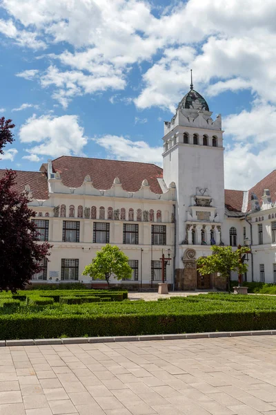 Macaristan Sarospatak Kentindeki Karoly Eszterhazy Üniversitesi Nin Avlusu — Stok fotoğraf