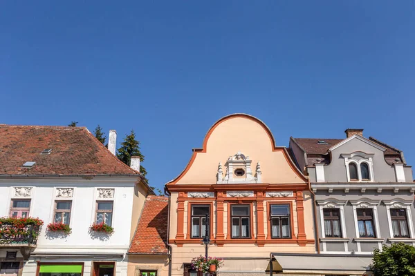 Vecchi Edifici Sulla Piazza Principale Koszeg Ungheria Giorno Estate — Foto Stock