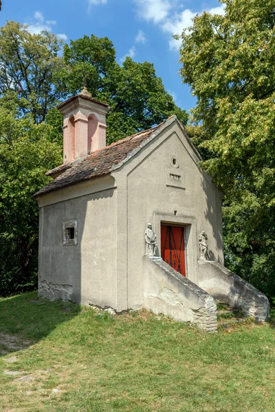 Pequeña Capilla Colina Del Calvario Koszeg Hungría Día Verano —  Fotos de Stock