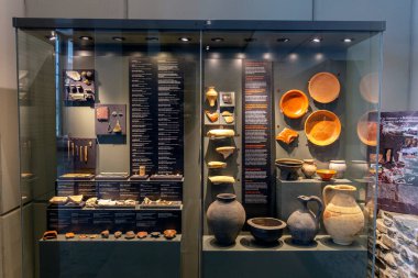 Szombath, Macaristan - 08 09 2020: Macaristan 'ın Szombath, Macaristan' daki Iseum Savariense müzesi ve Roma arkeoloji sahasının içi