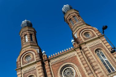 Macaristan, Szombath 'ta bir yaz günü sinagog.