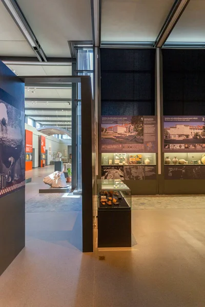 Сомбатхей Венгрия 2020 Интерьер Музея Исеум Савариенсе Римские Археологические Раскопки — стоковое фото