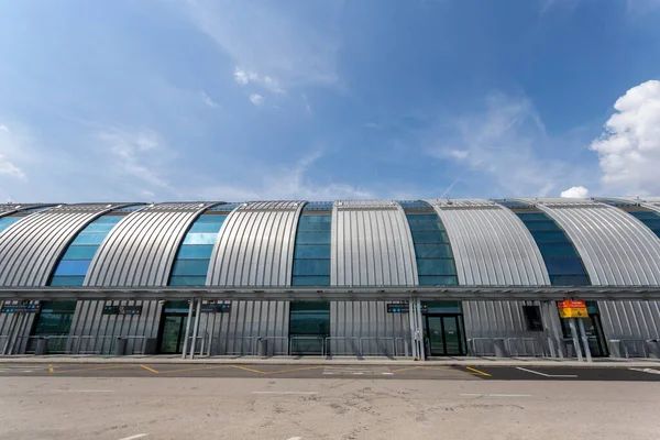 Aeropuerto Internacional Ferenc Liszt Budapest Hungría Día Verano — Foto de Stock