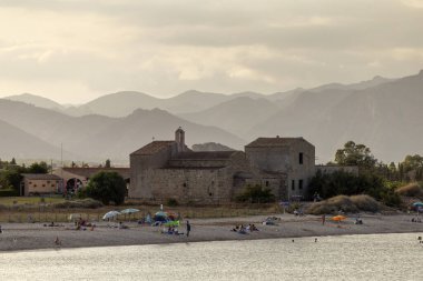 Nora 'nın kumsalı, İtalya Bir yaz günü.