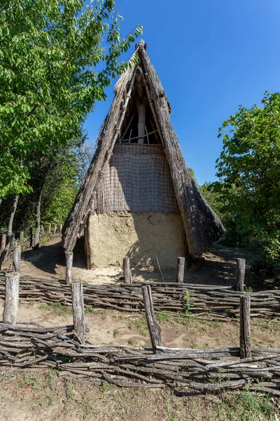 Casa Dell Età Del Ferro Nel Parco Archeologico Szazhalombatta Ungheria — Foto Stock