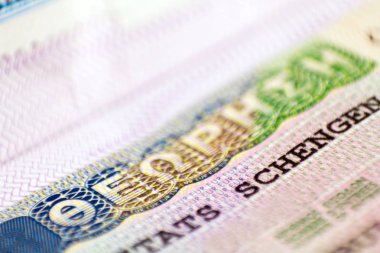 Yunanistan'ın Schengen vizesi pasaport sayfasında, kapatın