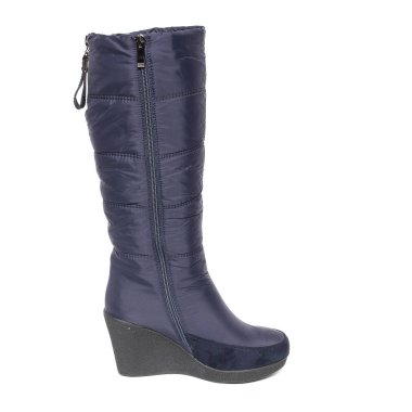 Beyaz arka plan üzerinde izole kadın demi-sezon çizmeler