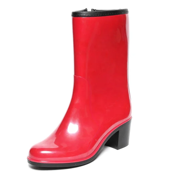 Botas Chuva Femininas Isoladas Fundo Branco — Fotografia de Stock