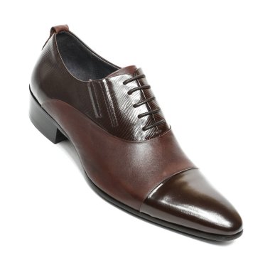 Office deri üzerinde beyaz izole ayakkabı adam