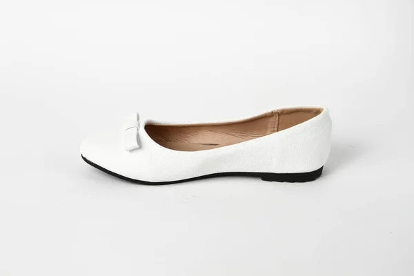 Vrouwen Schoenen Leder Geïsoleerd Witte Achtergrond — Stockfoto