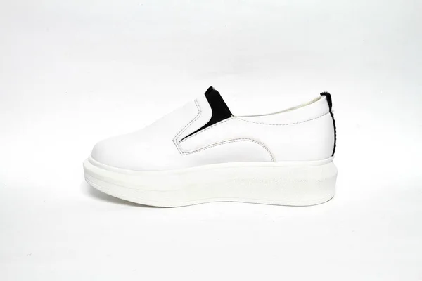 Γυναικεία Παπούτσια Δερμάτινα Απομονώνονται Λευκό Φόντο — Φωτογραφία Αρχείου