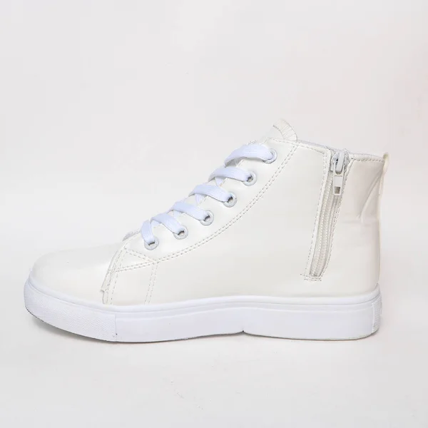 Sapatos Femininos Couro Isolado Fundo Branco — Fotografia de Stock