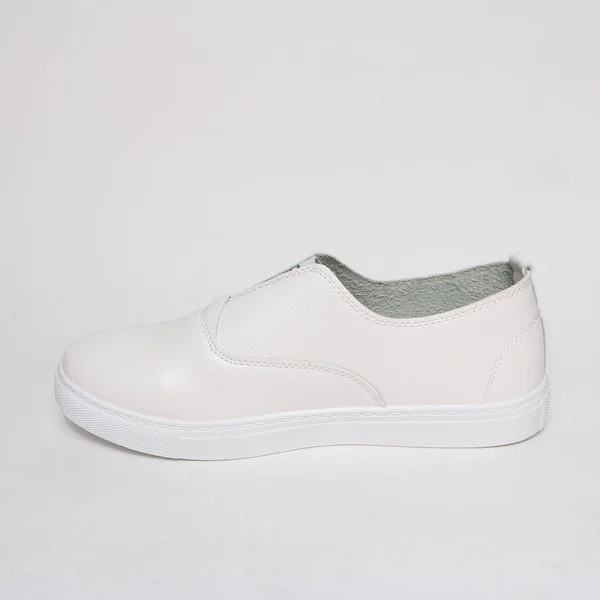 Sapatos Femininos Couro Isolado Fundo Branco — Fotografia de Stock