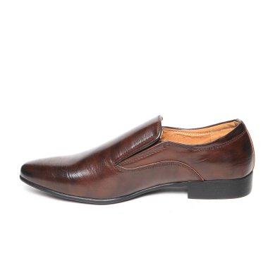 Beyaz arka plan üzerinde izole erkek deri moda ayakkabıları