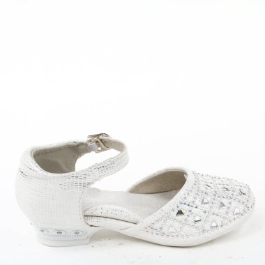 Çocuğun loafer'lar beyaz arka plan ve şık modern ayakkabı