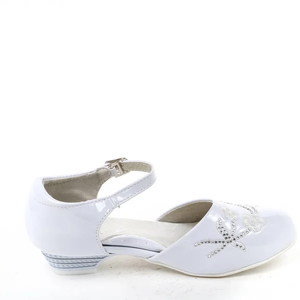 白い背景でスタイリッシュなモダンな靴キッズ ローファー — ストック写真