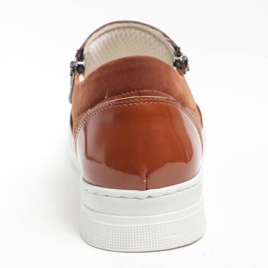 Kadın demi-Sezon Ayakkabı deri beyaz arka plan üzerinde