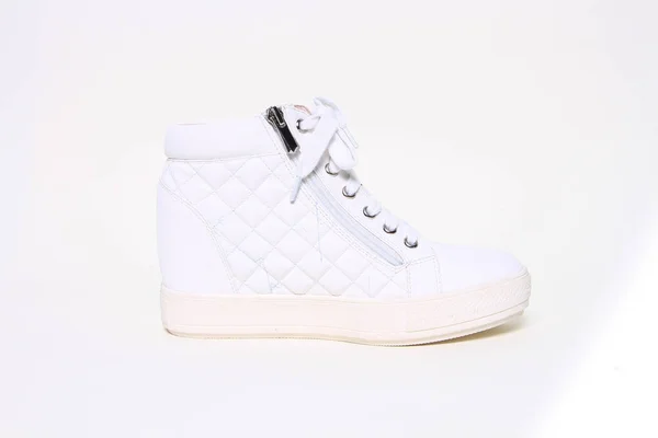 Mulheres Demi Temporada Sapatos Couro Fundo Branco — Fotografia de Stock