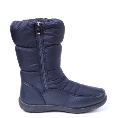 Beyaz arka plan üzerinde izole kadın demi-sezon çizmeler. E-ticaret ve Katalog için ürün stüdyoda çekim güzel fotoğraf pic.