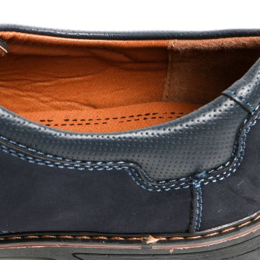 Beyaz arka plan üzerinde şık nedensel adam ayakkabı. E-ticaret ve Katalog için ürün stüdyoda çekim güzel fotoğraf pic.