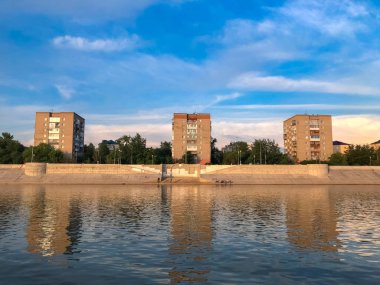 Omsk, Rusya - 14 Haziran 2019 Irtysh, Omsk'ta