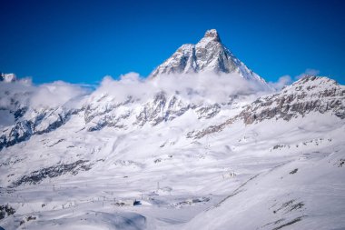 Matterhorn'un manzarası. Swiss Alpleri, İsviçre.