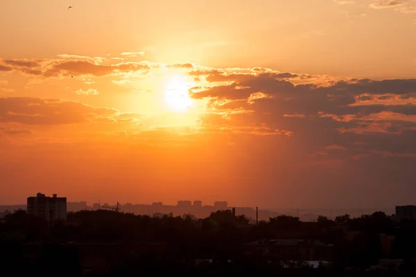 Salida del sol sobre la ciudad de Vladimir Rusia — Foto de Stock