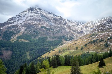 Grossglockner. Yüksek Alp Dağ Yolu Hochalpenstrasse