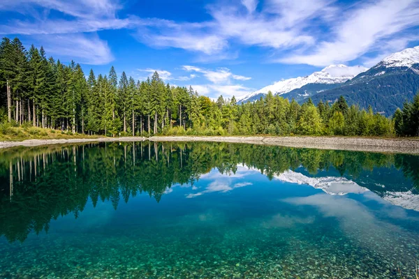 린츠 오스트리아의 맑은 산악 호수 — 스톡 사진