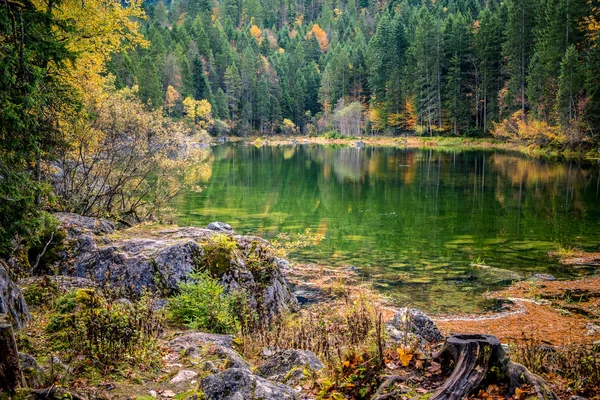 Eibsee lake Germany Garmisch in autumn — Stock Photo, Image