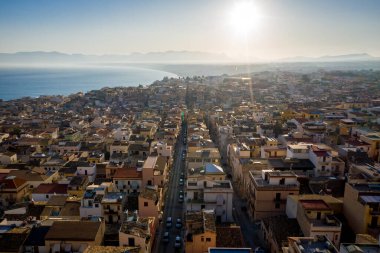 Castellamare del Golfo, Sicilya, İtalya. Sabah manzarası