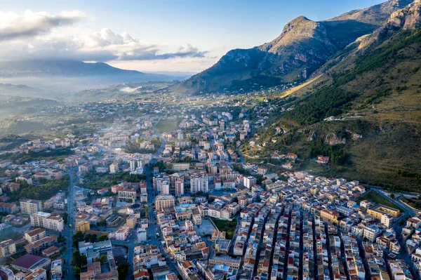 Vue aérienne du port de Castellammare del Golfo, Sicile, Italie — Photo