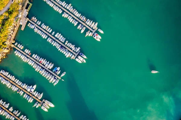 Vista aérea do porto de Castellammare del Golfo, Sicília, Itália — Fotografia de Stock