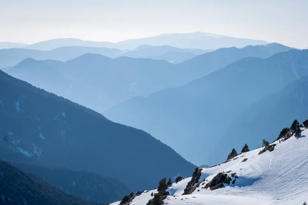 Pirineos Invierno Montañas Neblina Andorra Grandvalira — Foto de Stock